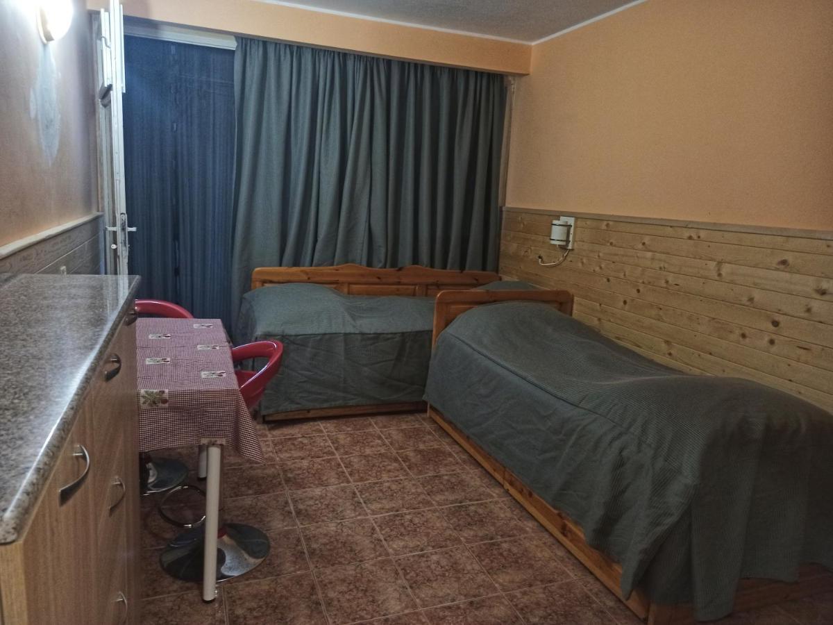 Tc Apartments Pantai Sunny Bagian luar foto