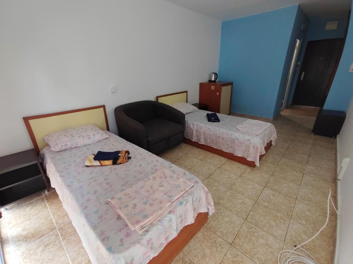 Tc Apartments Pantai Sunny Bagian luar foto
