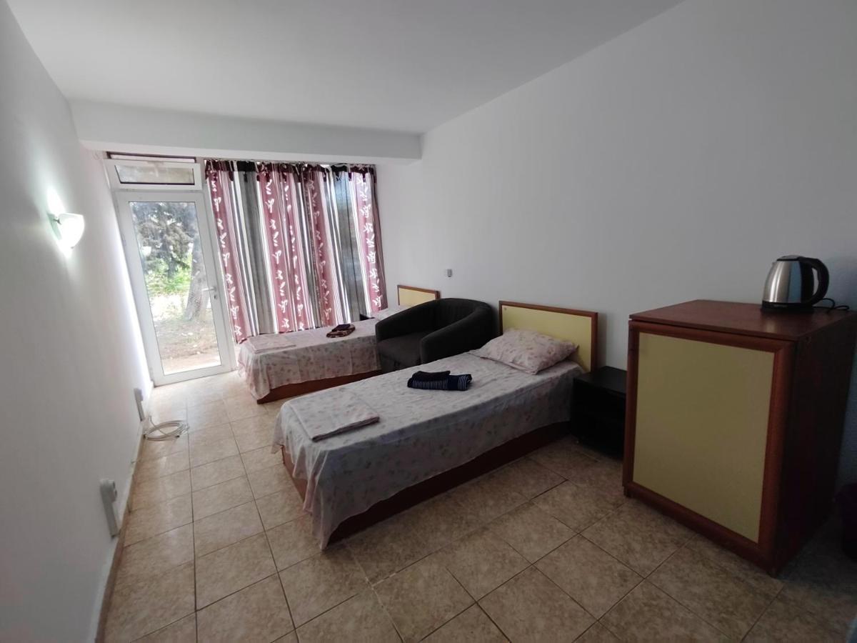 Tc Apartments Pantai Sunny Bagian luar foto