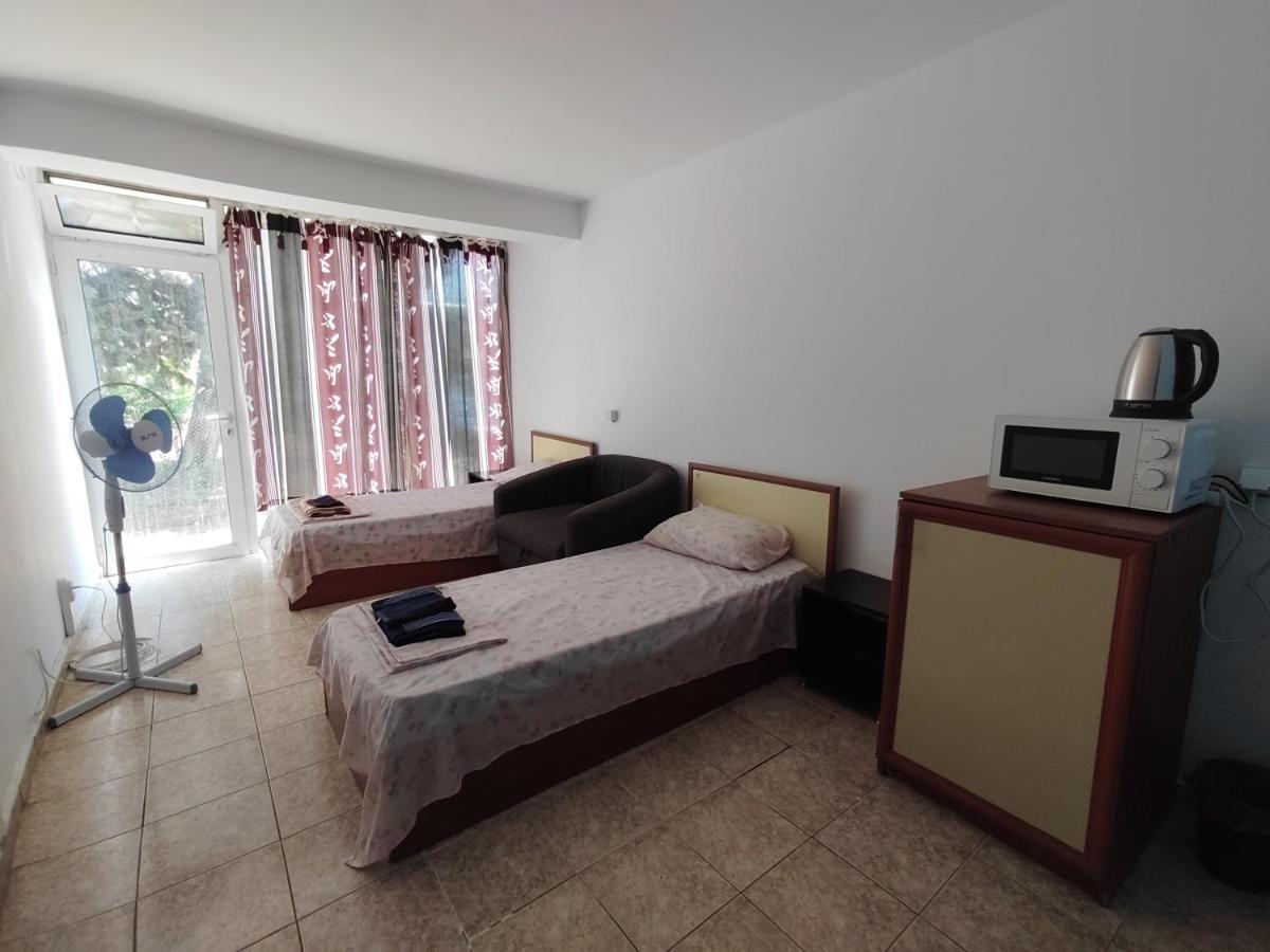Tc Apartments Pantai Sunny Bagian luar foto